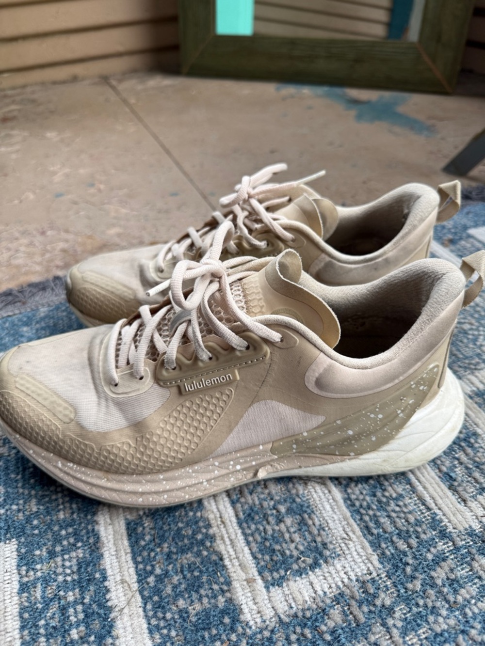 Lululemon tennis shoes, size 9